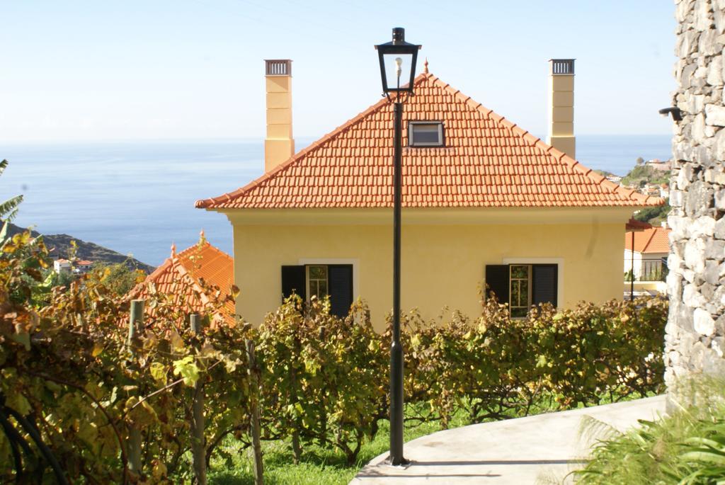 Quinta Pacos Do Lago Campanario Bagian luar foto